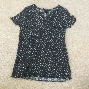 Cute short sleeve lettuce top